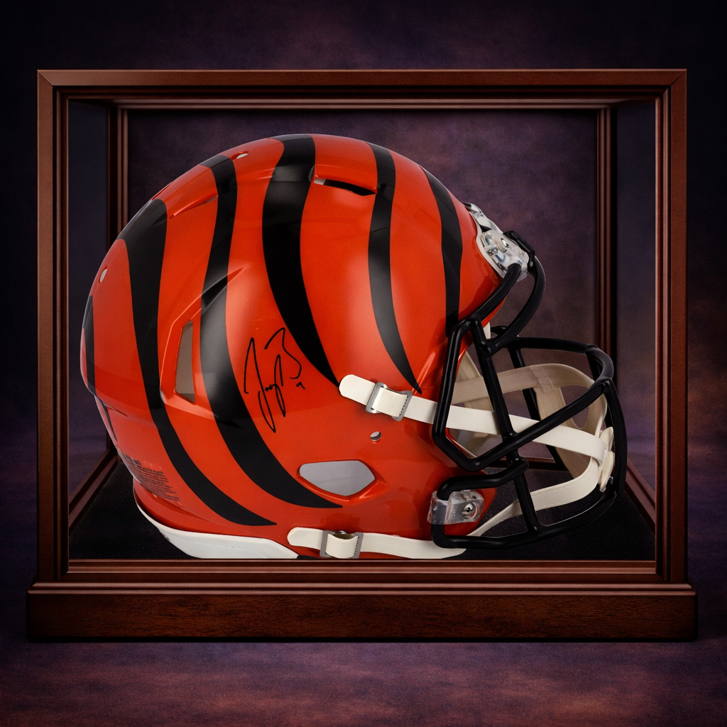 Joe Burrow - Casco Autografiado Cincinnati Bengals